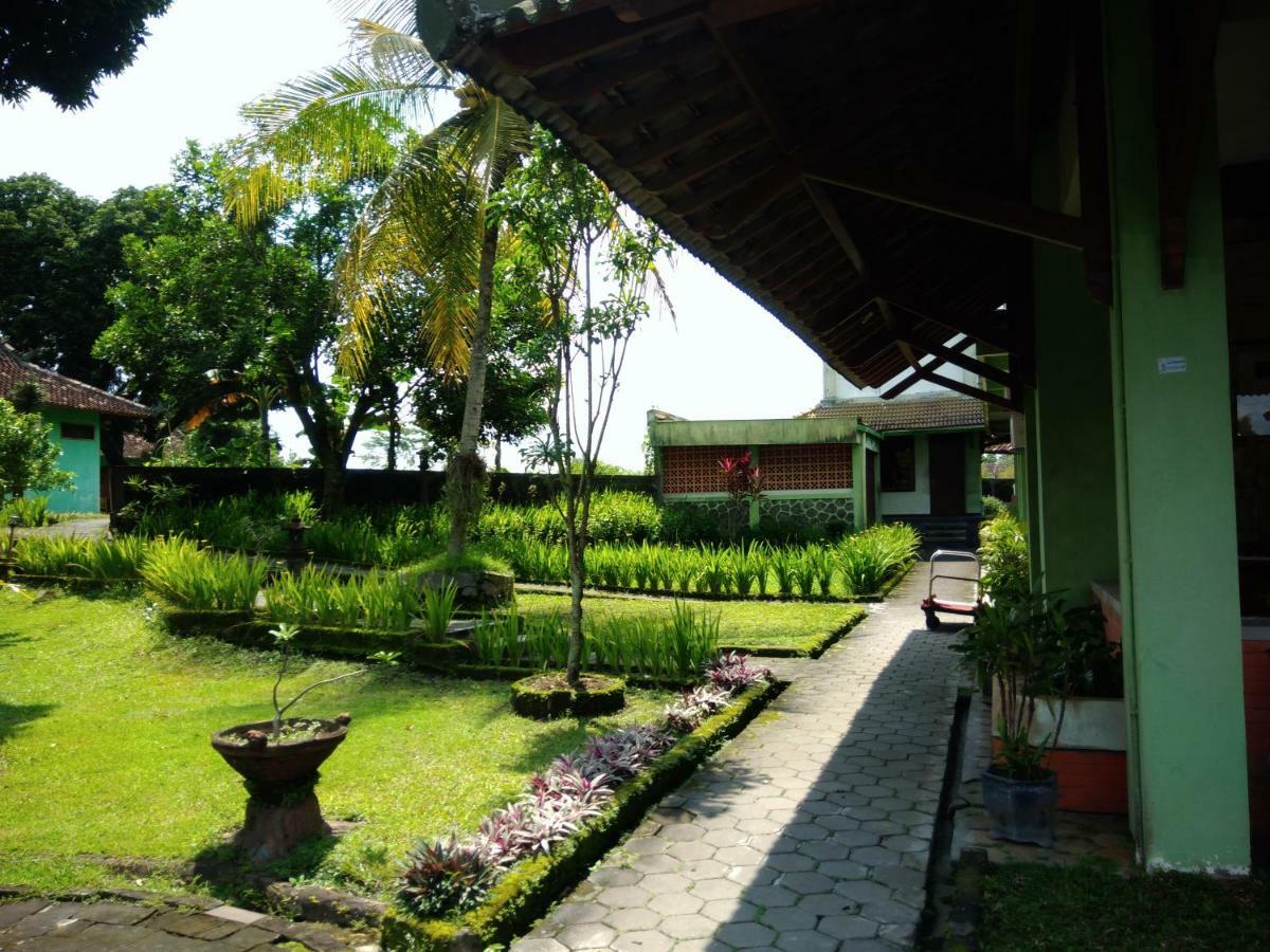 Poeri Devata Resort Hotel Prambanan Extérieur photo