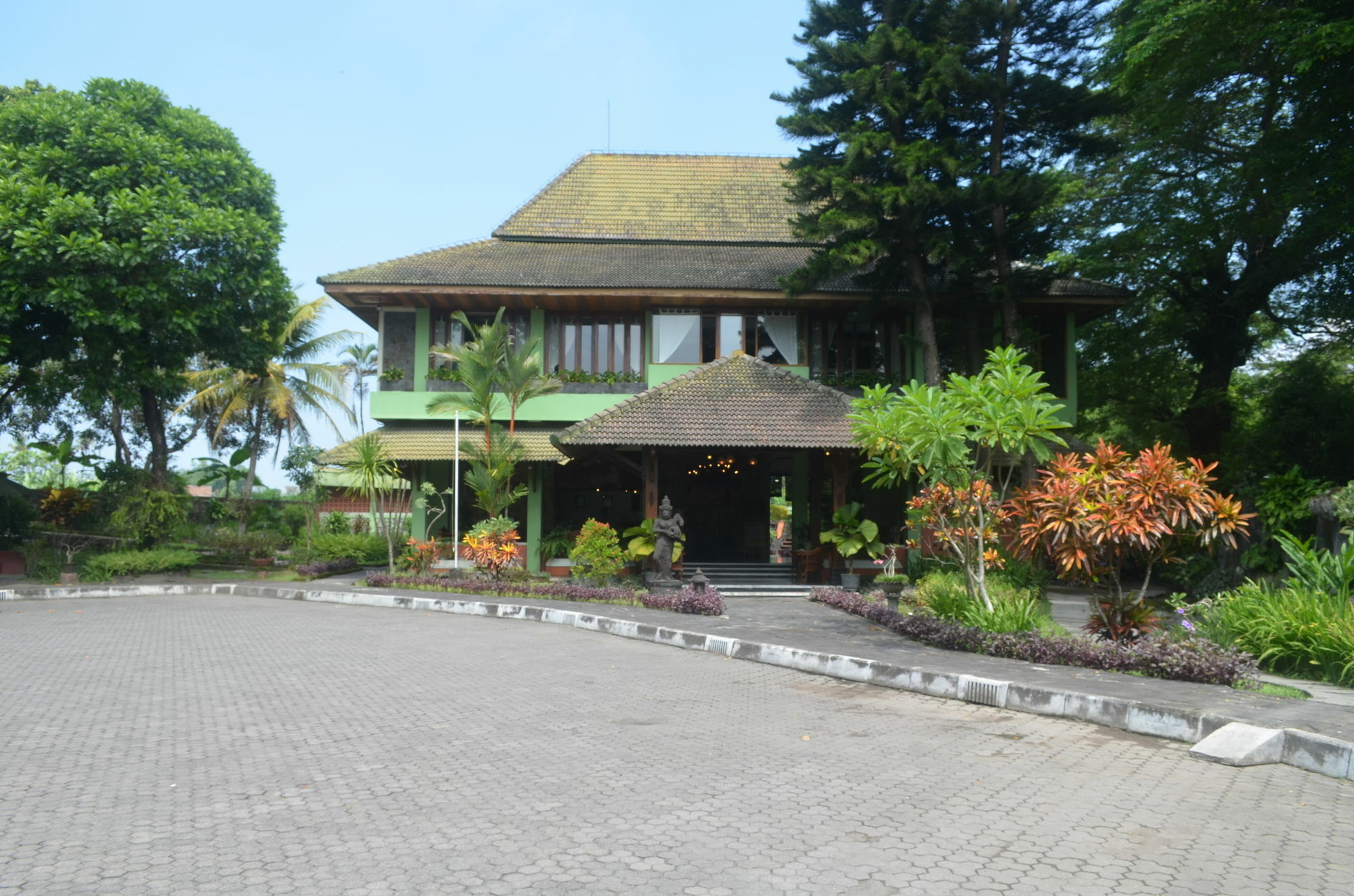 Poeri Devata Resort Hotel Prambanan Extérieur photo
