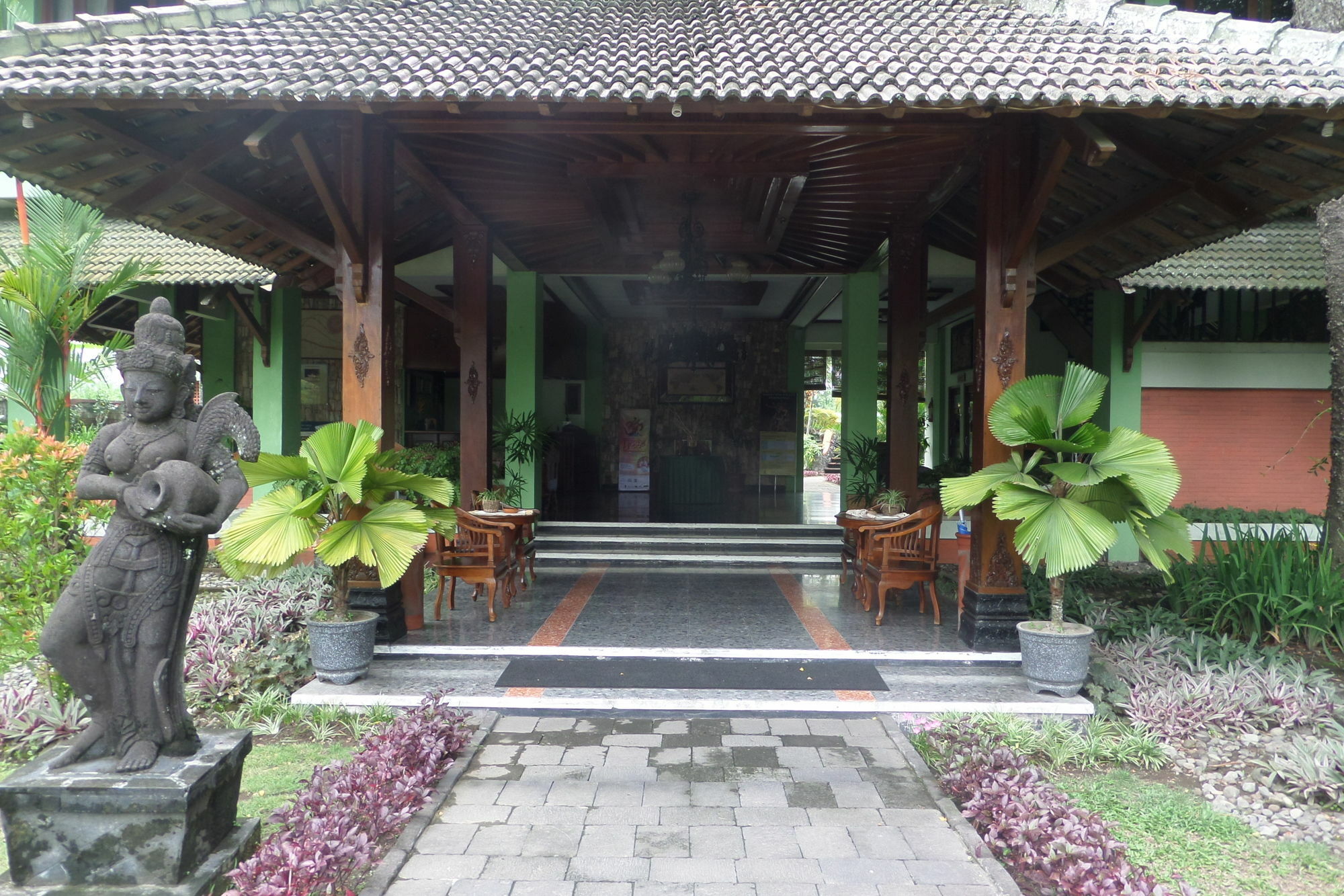 Poeri Devata Resort Hotel Prambanan Extérieur photo
